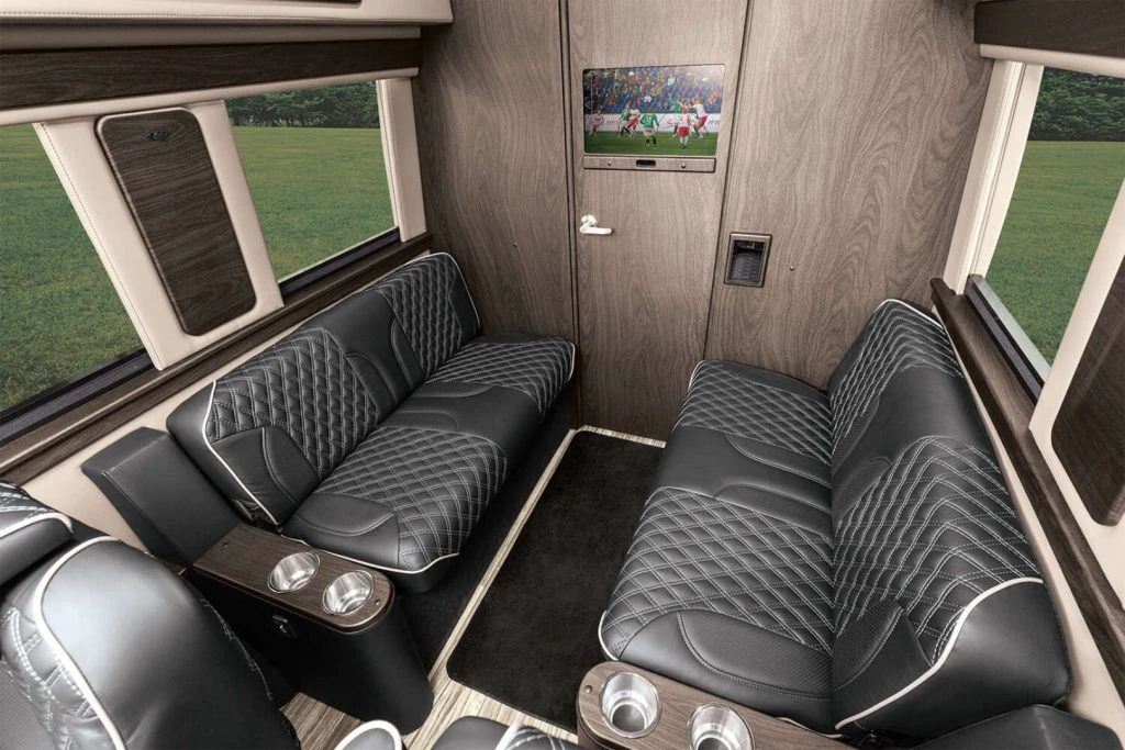 Luxe Cruiser cabin details